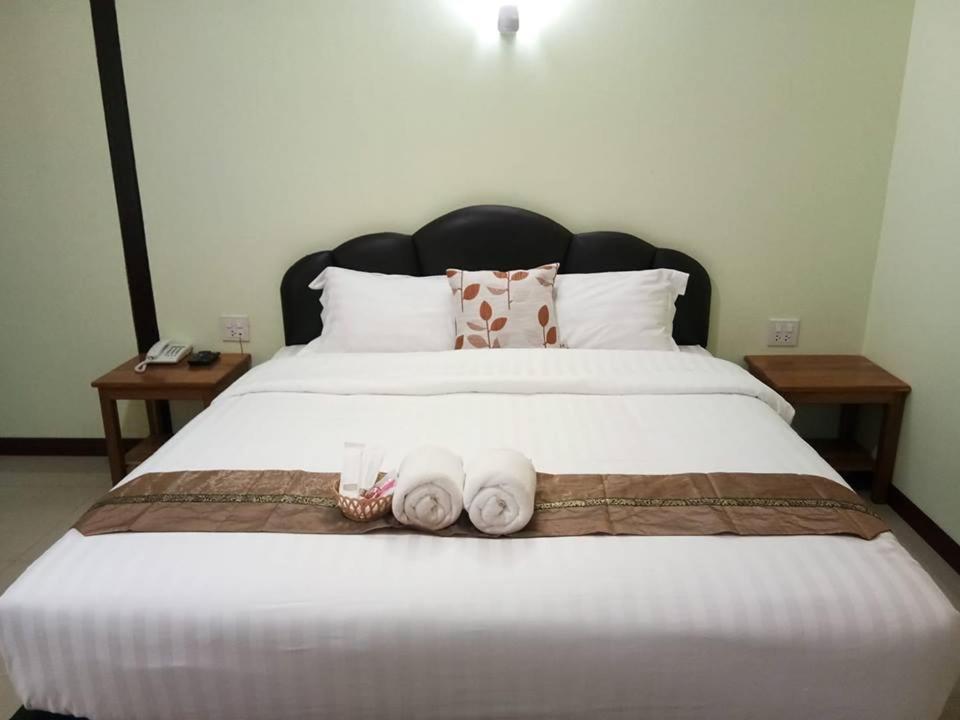 Hi Tech Resort กบินทร์บุรี ภายนอก รูปภาพ