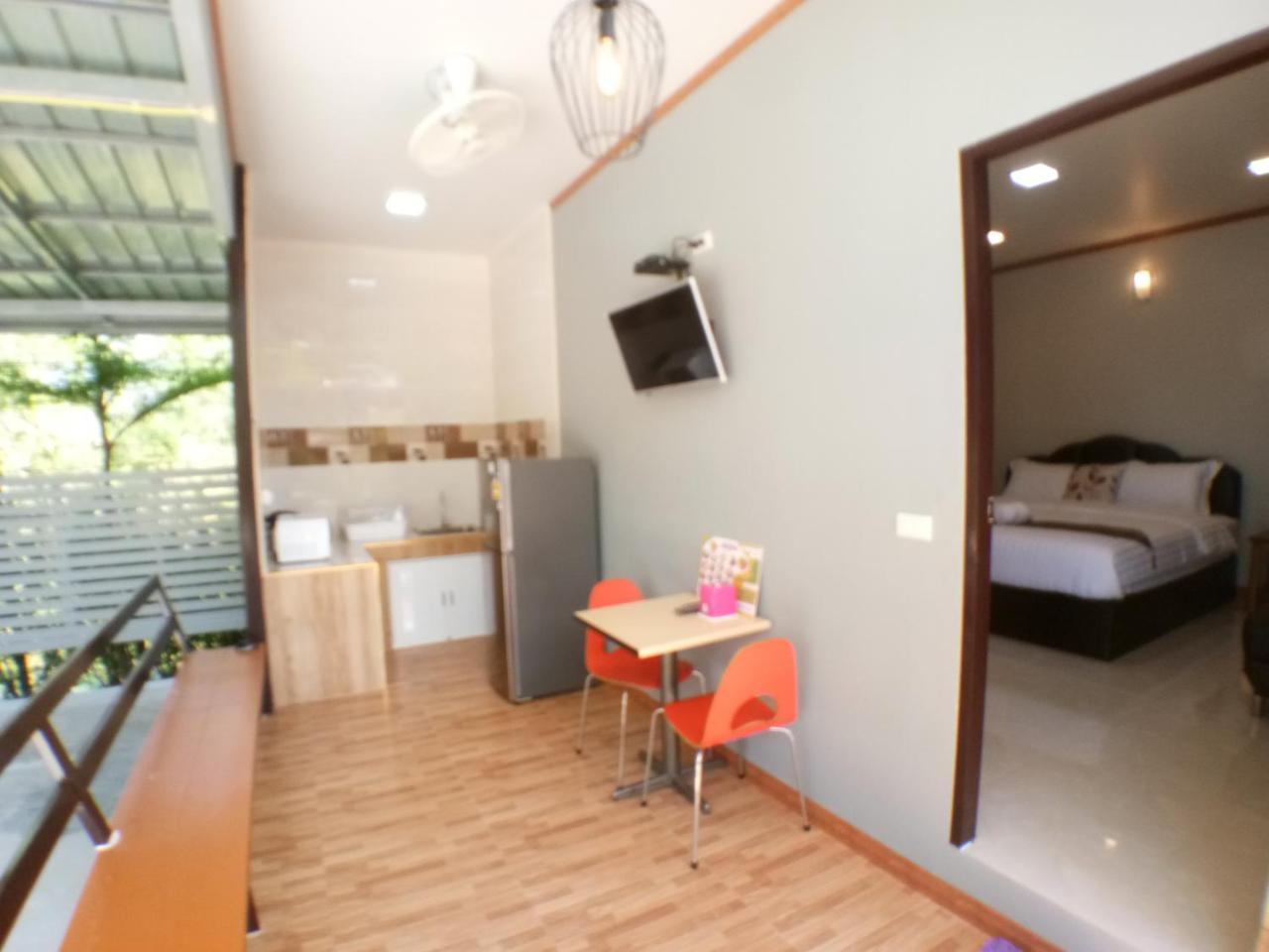 Hi Tech Resort กบินทร์บุรี ห้อง รูปภาพ